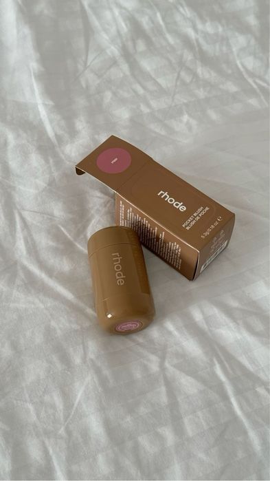 Румʼяна Rhode pocket blush piggy