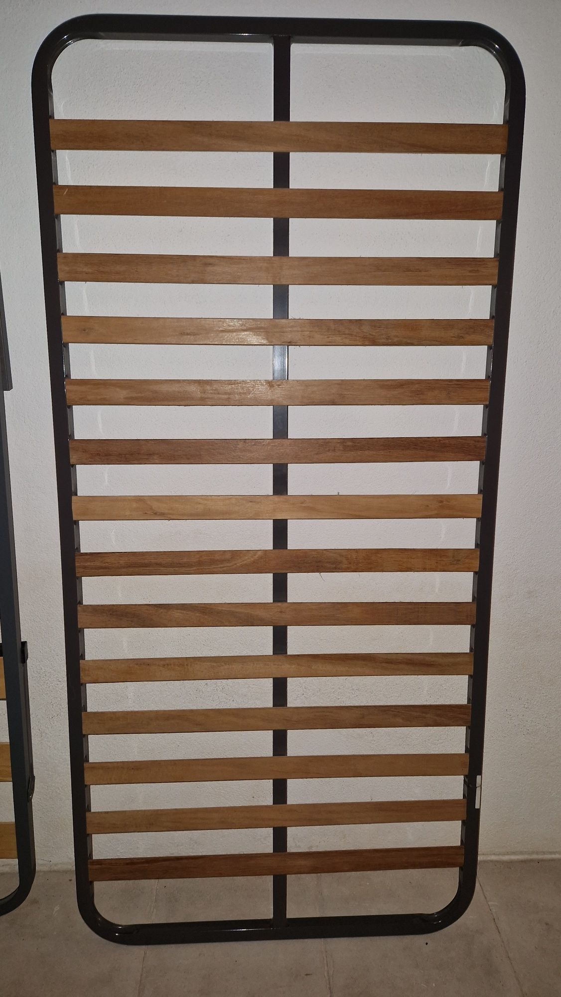 2 Estrados de cama