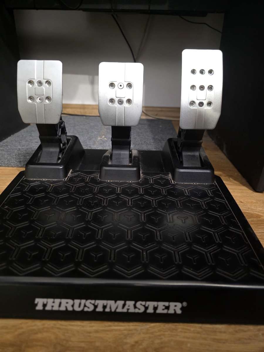 Thrustmaster T248 + logitech g29 + joystick attack 3+ Button panel