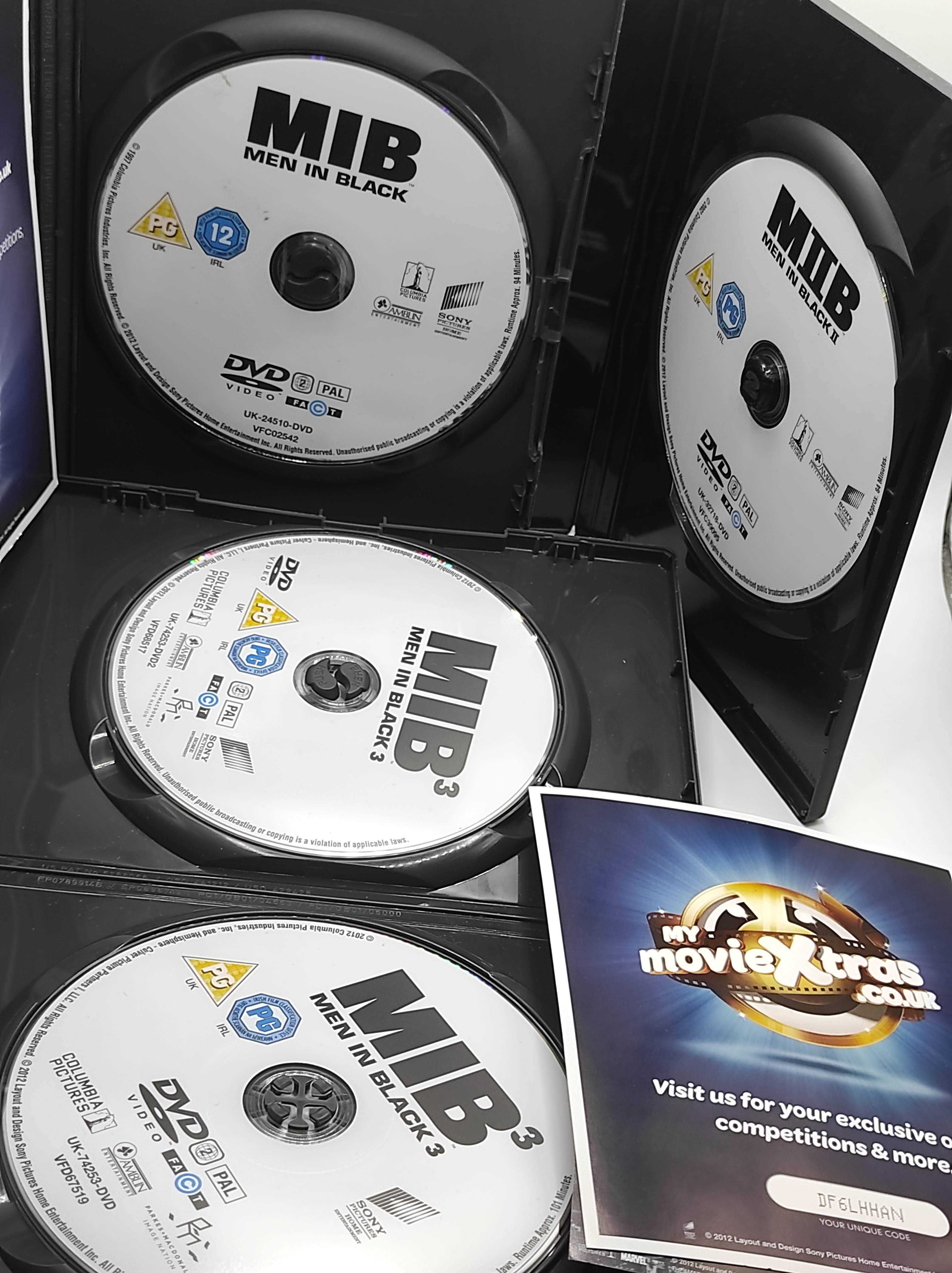 DVD film 3x Faceci w czerni , faceci w czerni 2, faceci w czerni 3