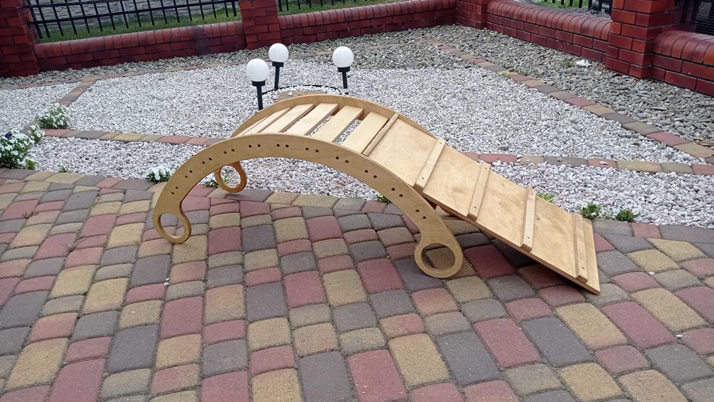 Kraftowy Bujak Montessori kołyska tunel biurko dla dziecka drewno