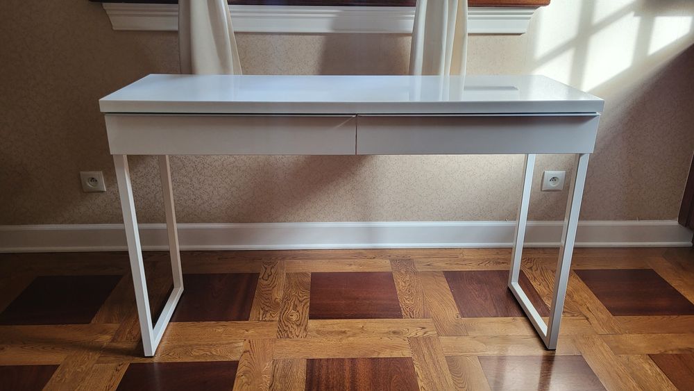 Toaletka Ikea Besta Burs