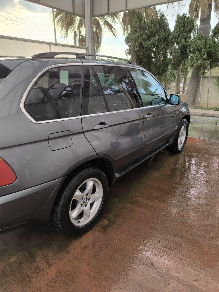 BMW X5 4.4L V8 de 2000