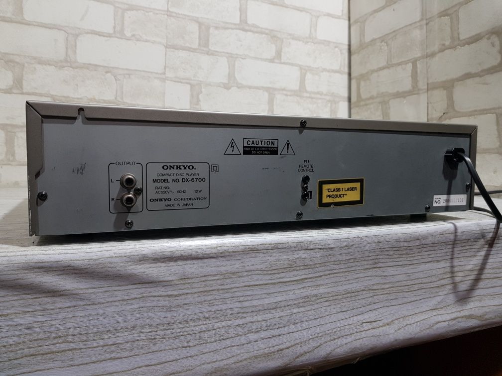 Hi-Fi! Програвач CD дисків ONKYO DX-6700, б/у з Німеччини