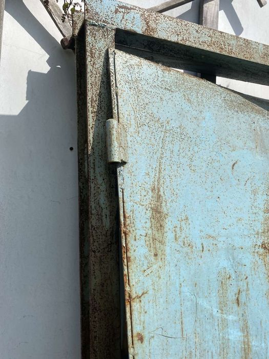 Ворота гаражні нові