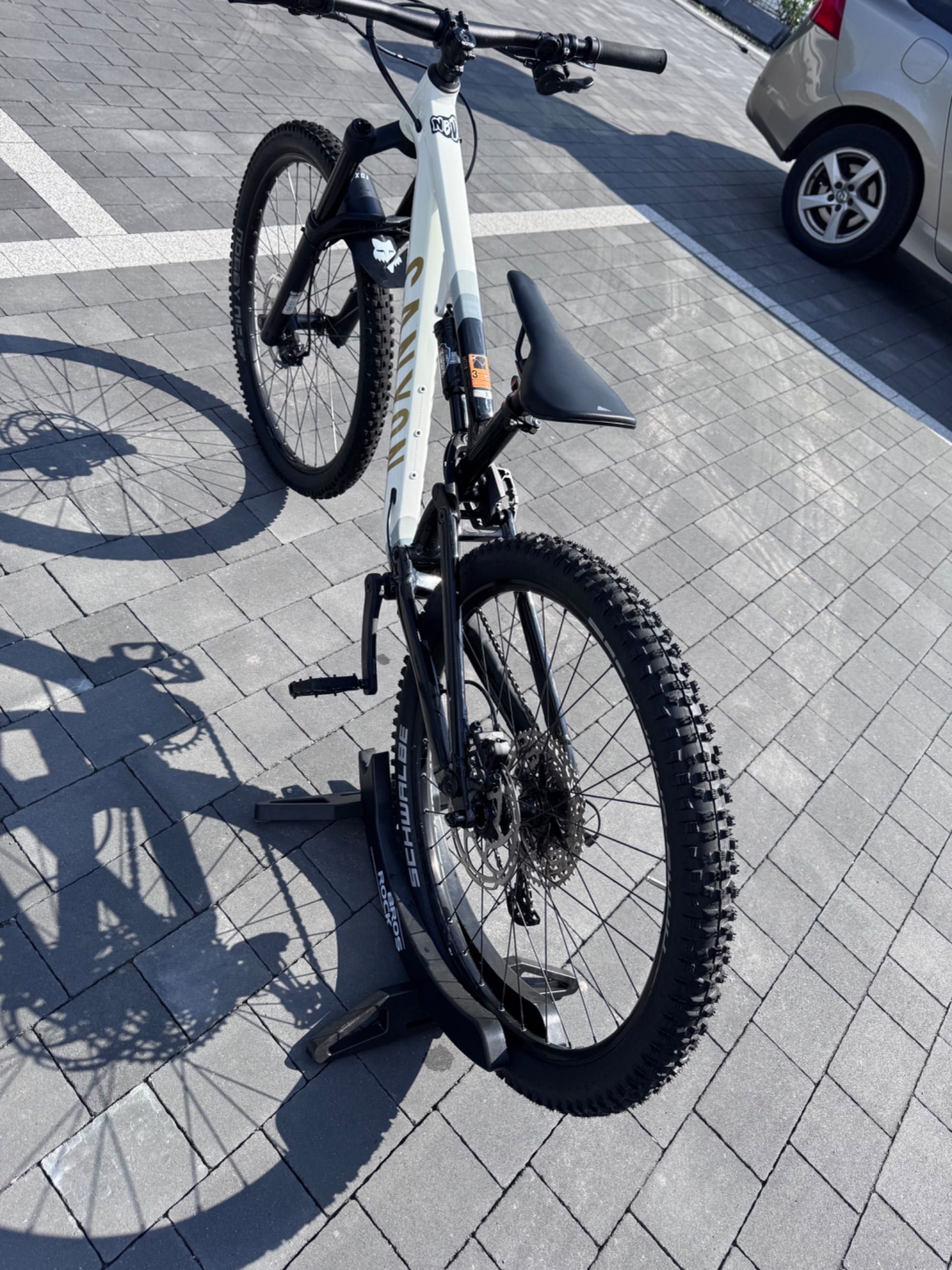 Canyon Young Hero Neuron 2023  XS