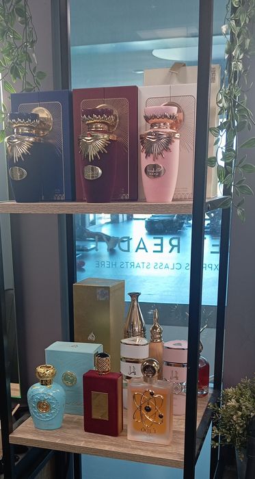 Vendo os melhores perfumes da Arábia.