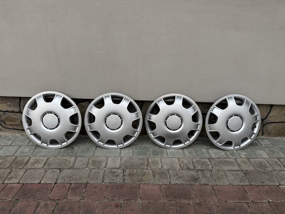 Ковпаки автомобільні,r15