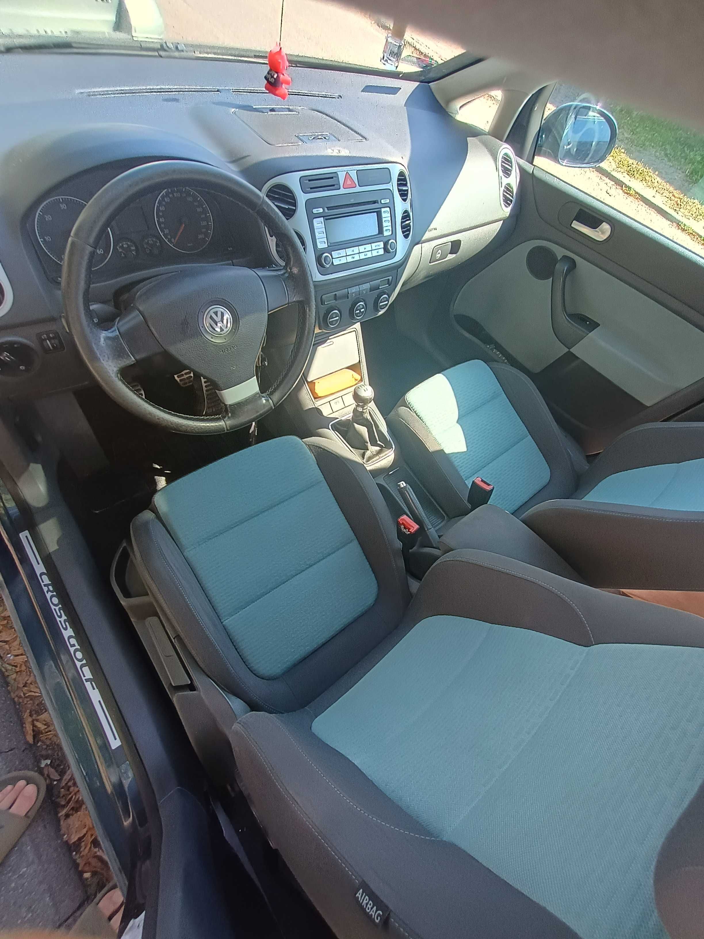 Golf Plus Cross 1.9 TDI Doinwestowany i zadbany*klima*isofix*hak