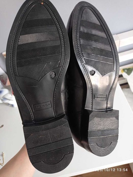 buty nowe męskie trzewiki skórzane 43