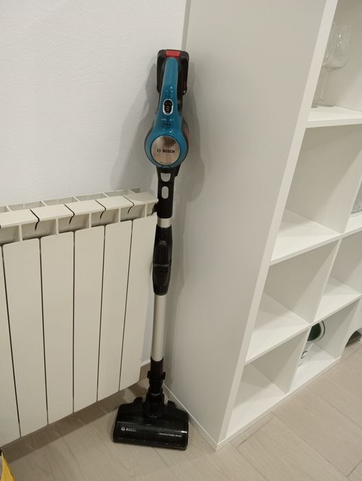 Aspirador vertical Bosch
