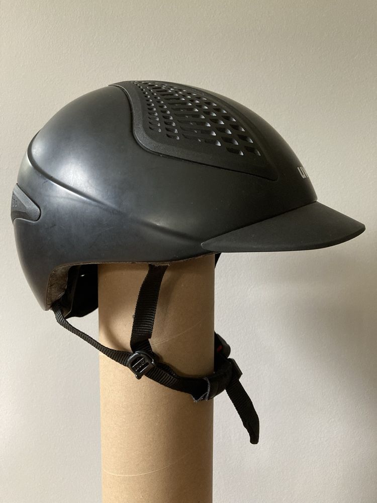 Kask jeździecki Uvex MIPS Exxential II