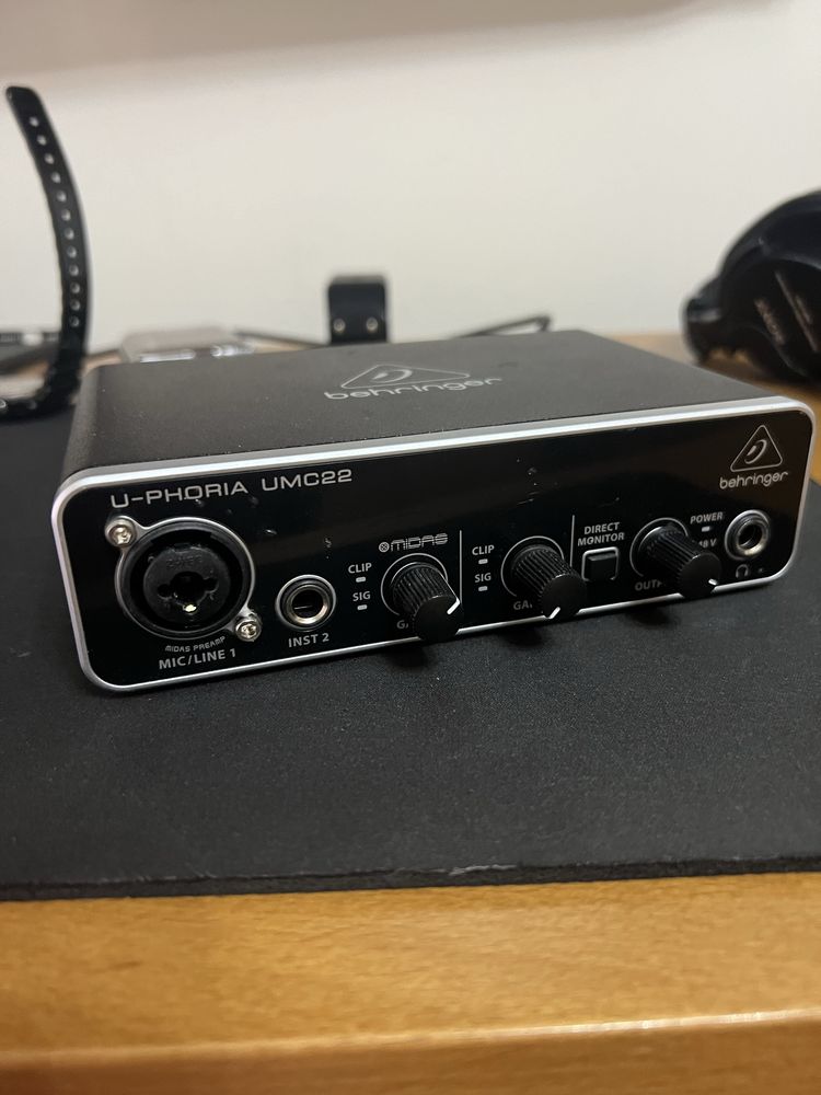 Placa de Audio Behringer UMC22