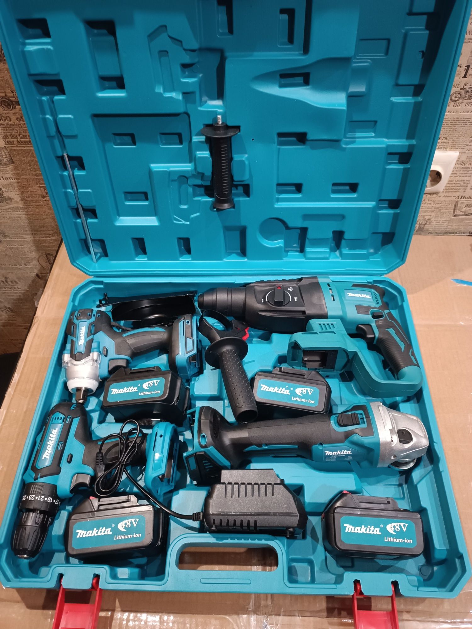 Набор 4в1 Makita Шуруповер DHP485BL + Болгарка DGA504 + Перфоратор DHR