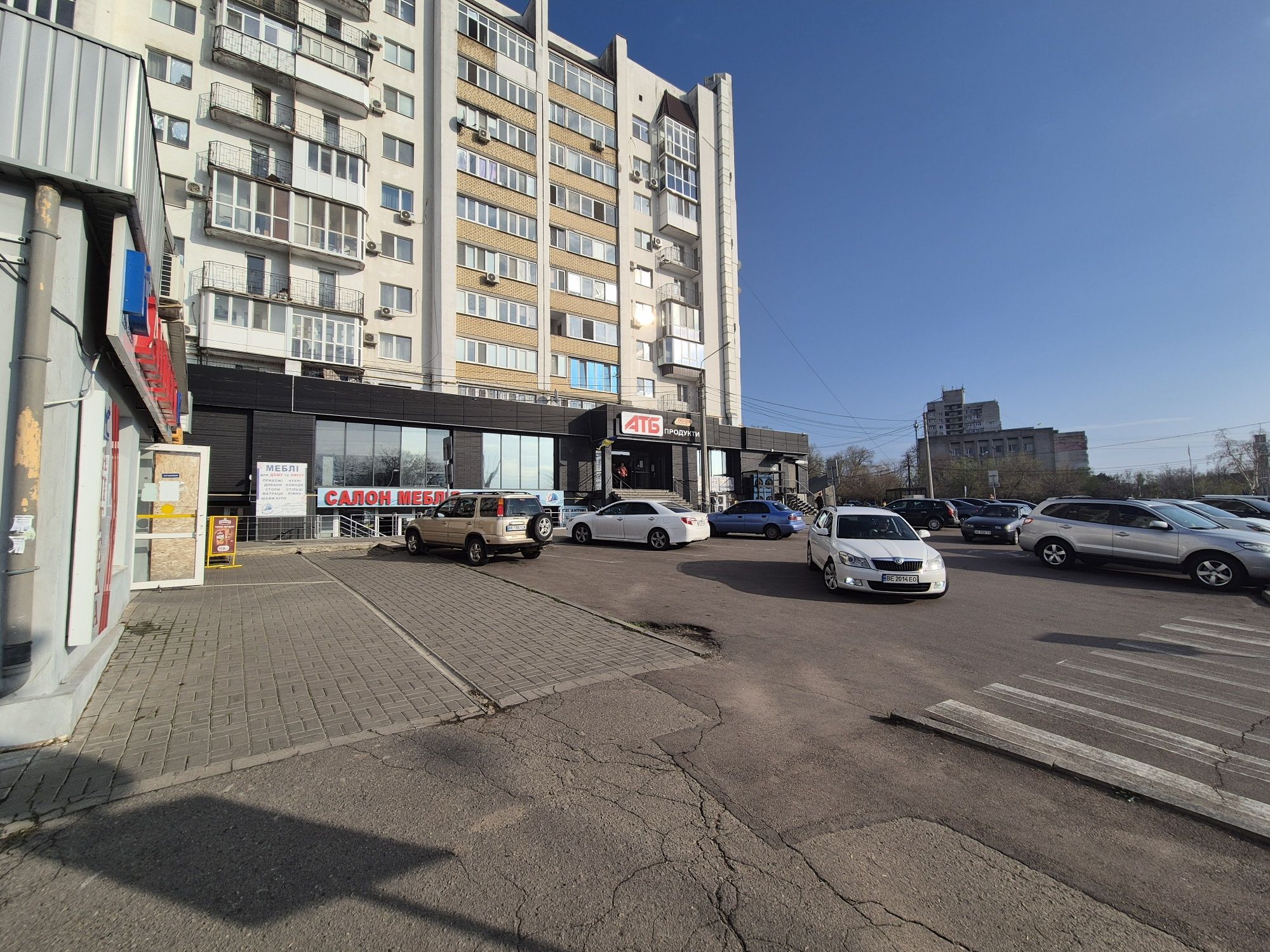 Продам магазин в Октябрьском возле АТБ