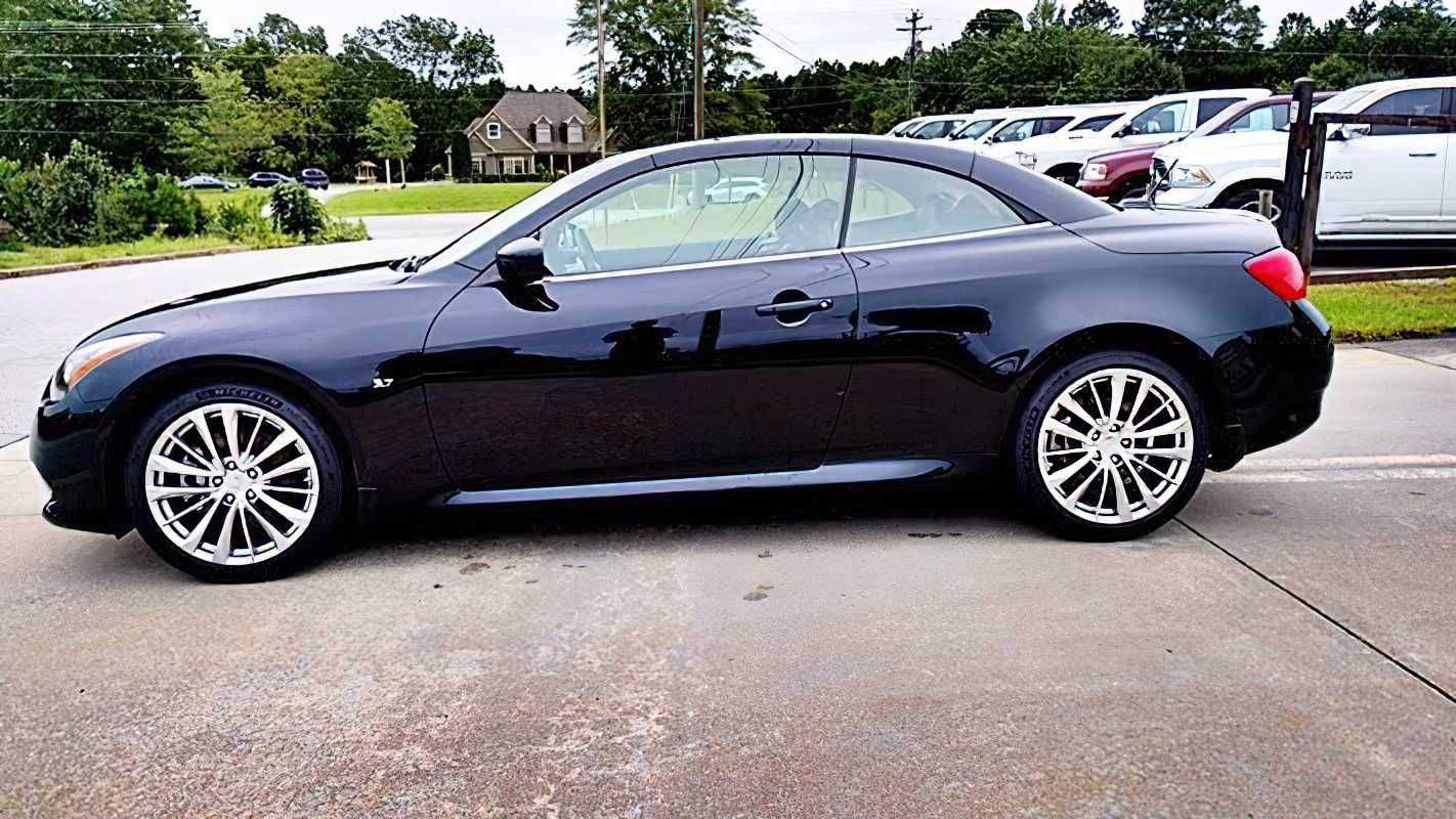 Infiniti Q60      2014