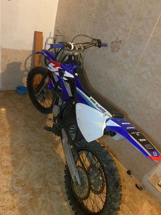 (YZ125 de 2001).