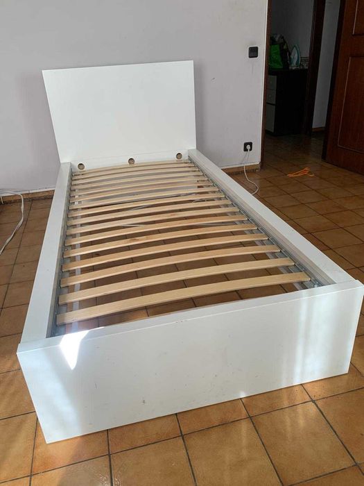 Cama de solteiro