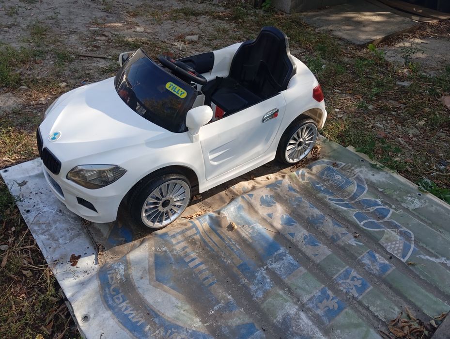 Продам дитячу електро-машину