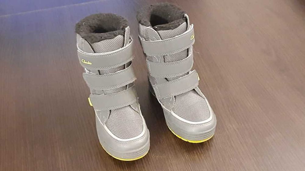 Buty zimowe śniegowce Clarks r. 26