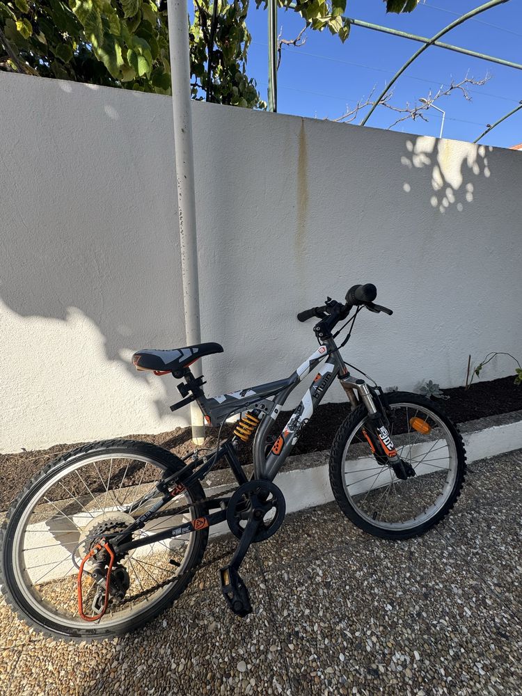 Bicicleta criança