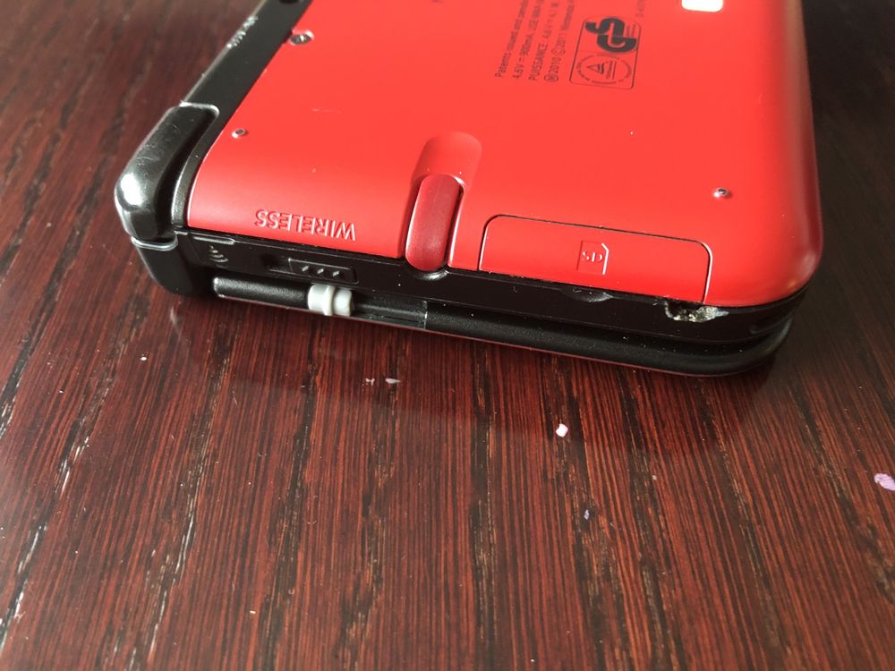 Konsola Nintendo 3DS XL Czerwona + akcesoria
