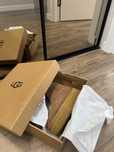 UGG в коричневому кольорі.Угги