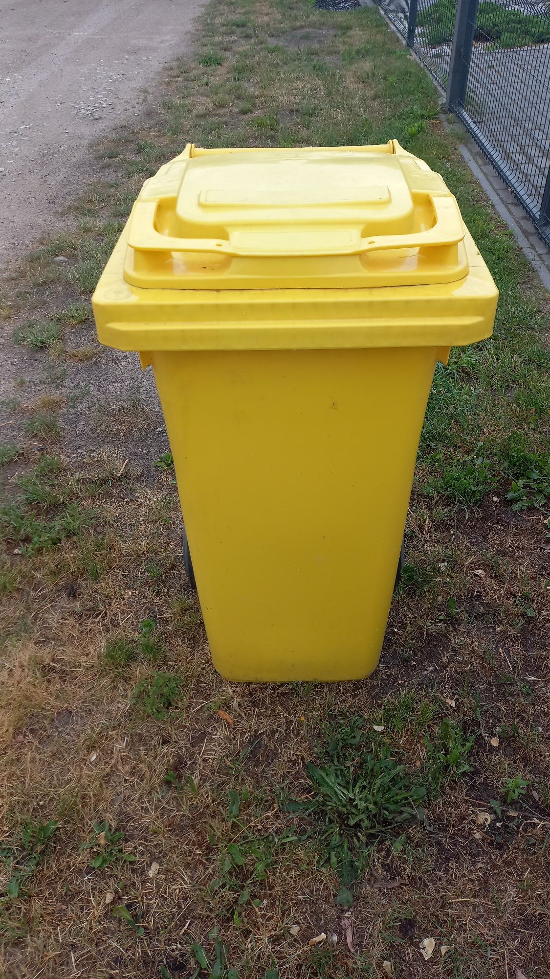 Pojemnik na śmieci 120l