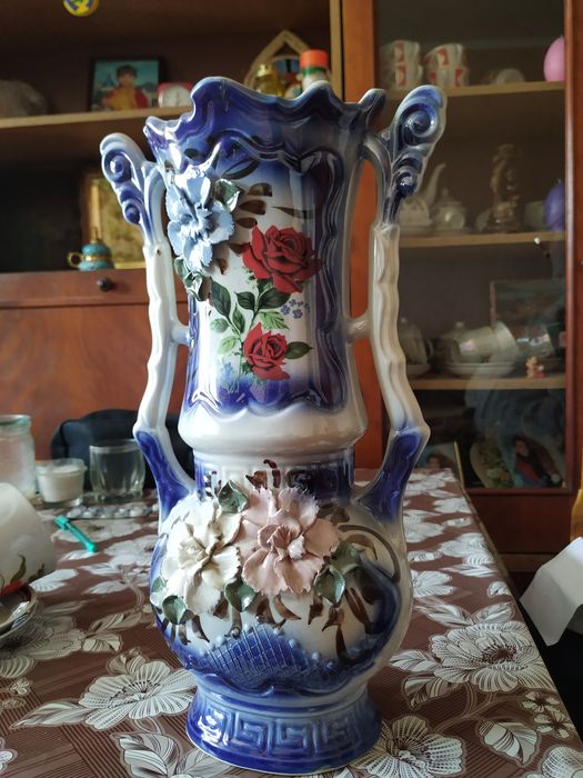 Продам вазу 33 см высотой