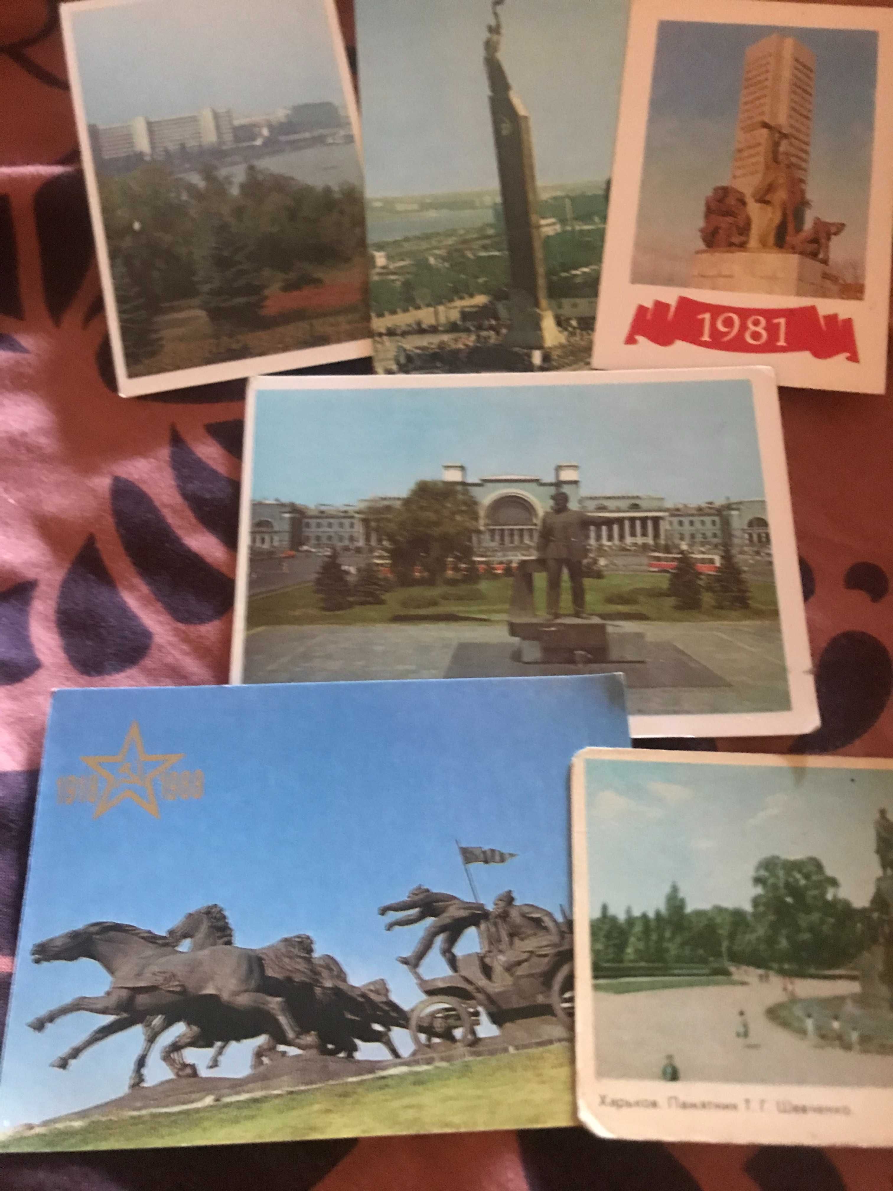 Календари с изображениями памятниками Украины