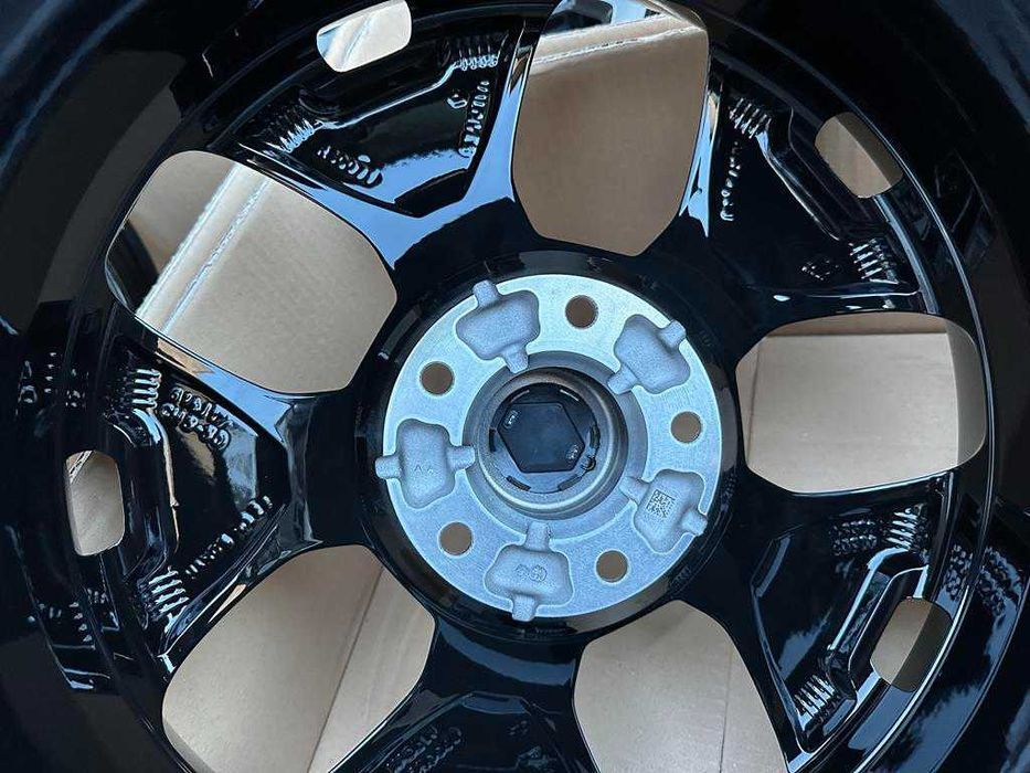 Felgi aluminiowe 17cali LEXUS ES 5x114,3 ET50 nr7028