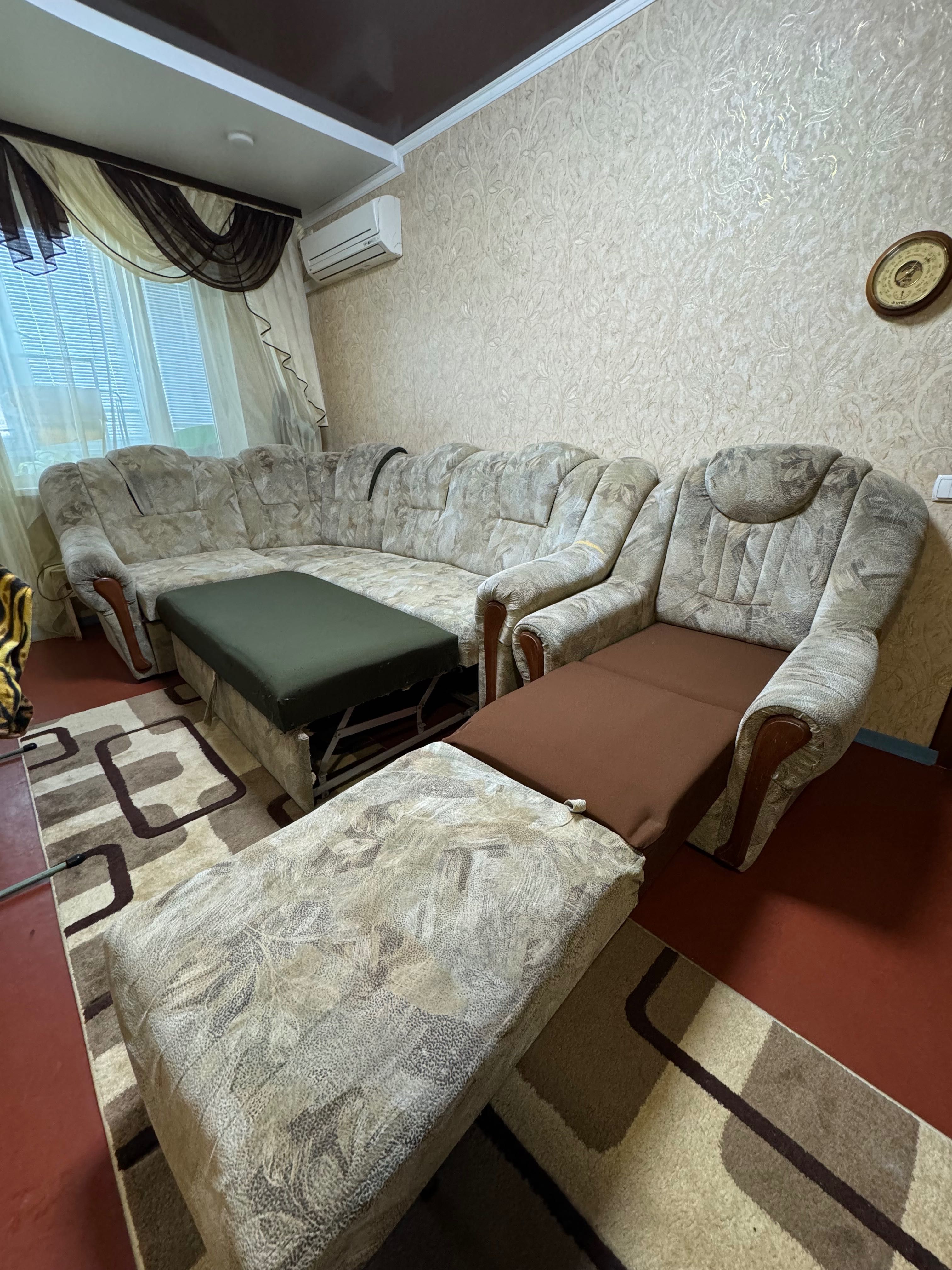 Диван угловой с креслом