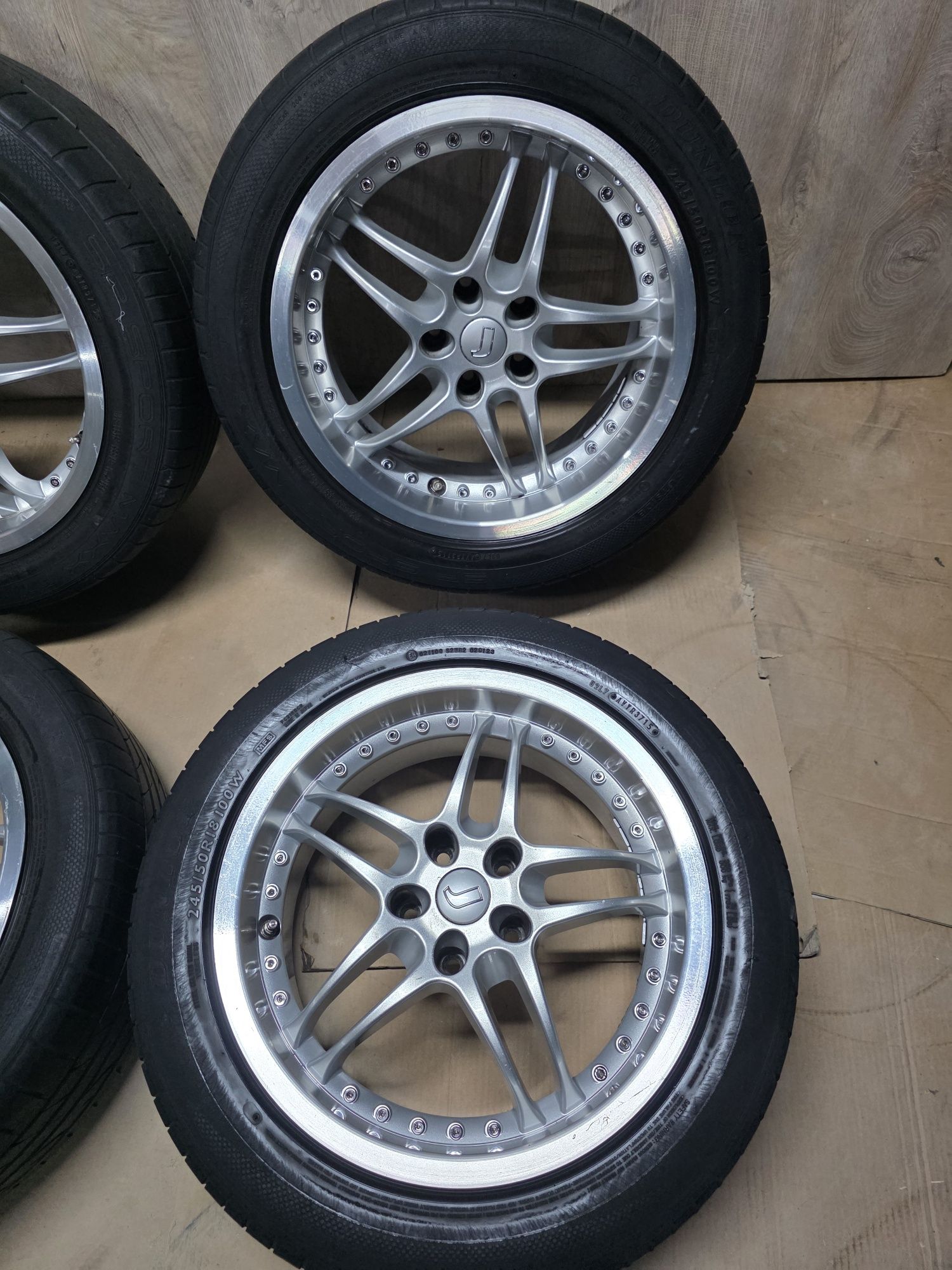 Alufelgi RONDELL R18 5X120 z oponami letnimi.