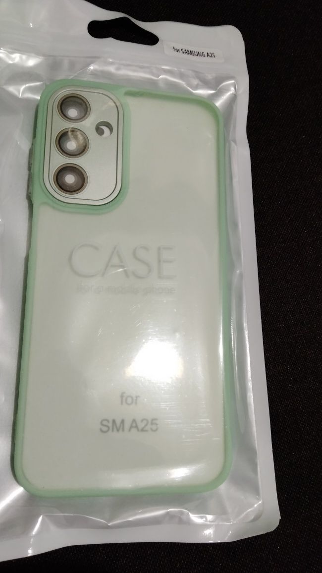 Etui plecki do Samsung A25 nowe, zielone brzegi