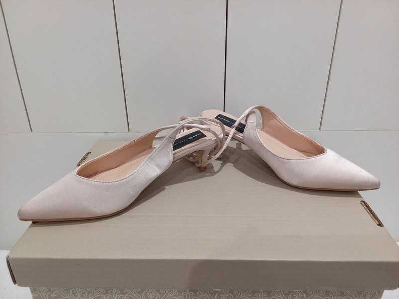 baleriny bez pięty marki Candida roz. 38 wkładka 24 cm wiązane obcas