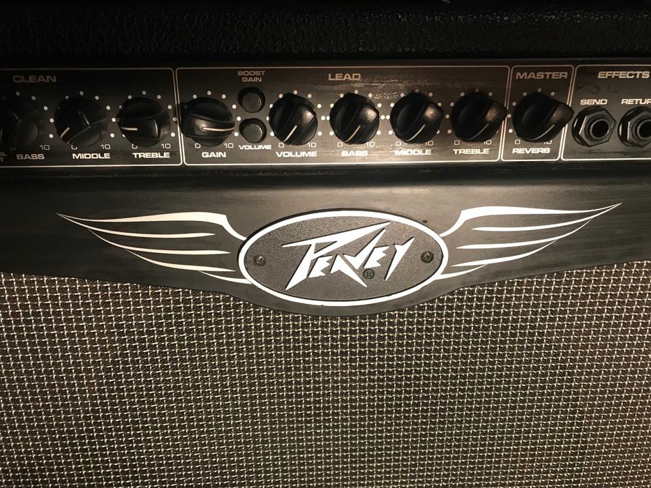 Продам гітарний ламповий комбік Peavey Valveking