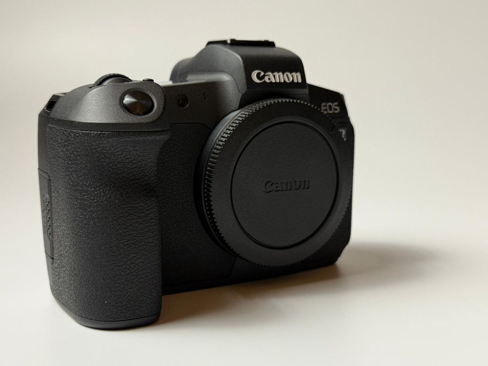 Canon EOS R – pełna klatka 30 MP, 4K, tylko 6 000 zdjęć, stan idealny!