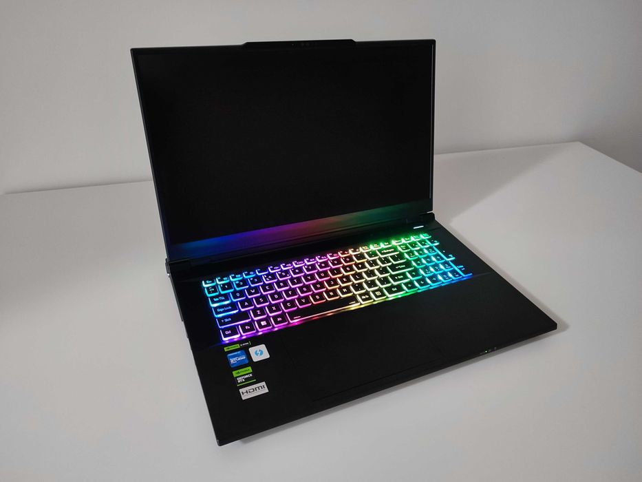 Laptop Hyperbook GTR | i9-14900HX | RTX4090 | 96 RAM | 4 TB SSD | 17,3