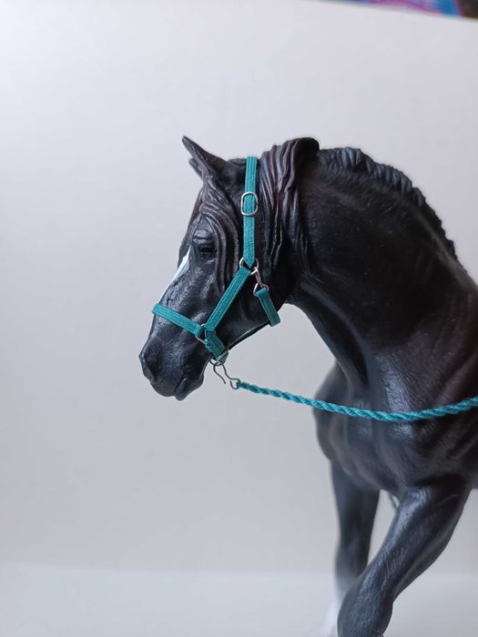 Kantar na modele koni Schleich, Collecta, Breyer