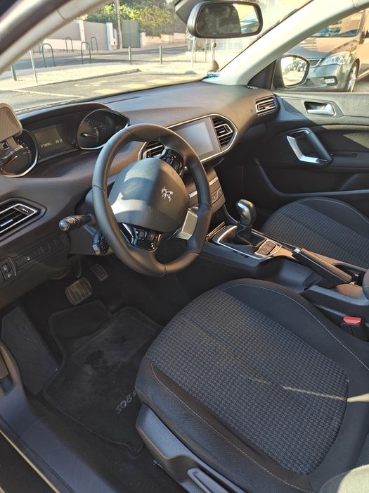 Peugeot 308 - ano 2018 mudanças automaticas2018