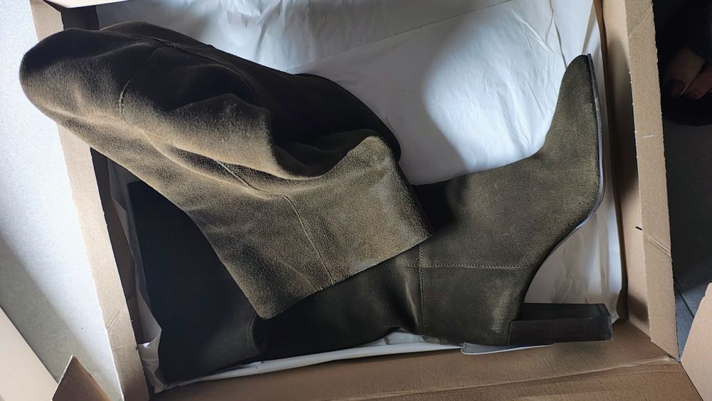 Kozaki zamszowe Zara