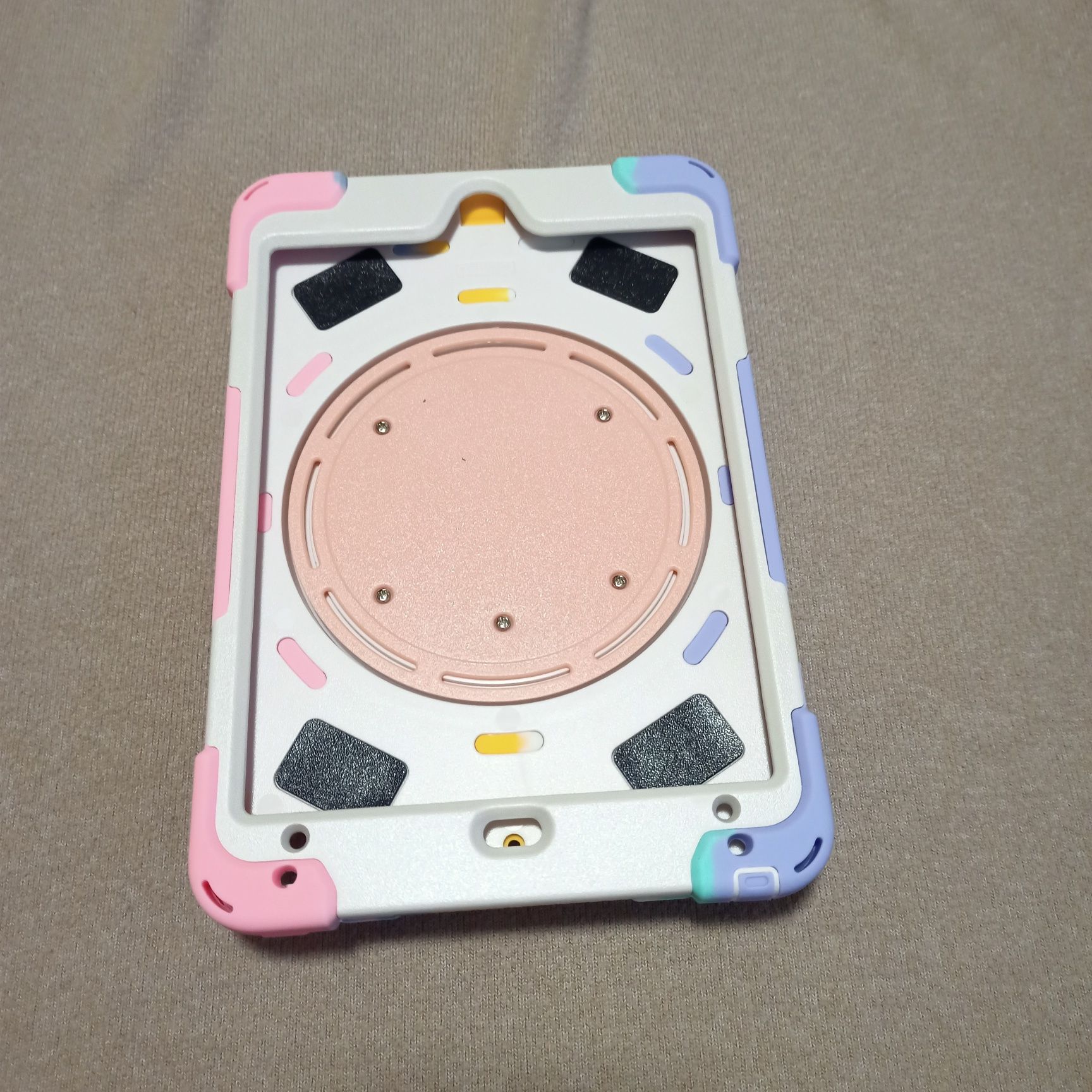Etui pancerne iPad