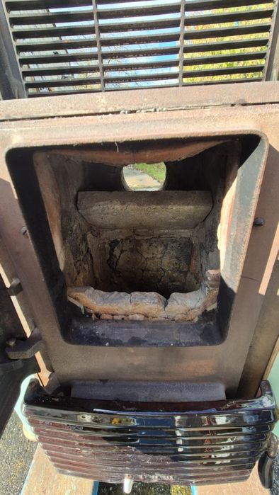 Koza, piecyk kaflowy.