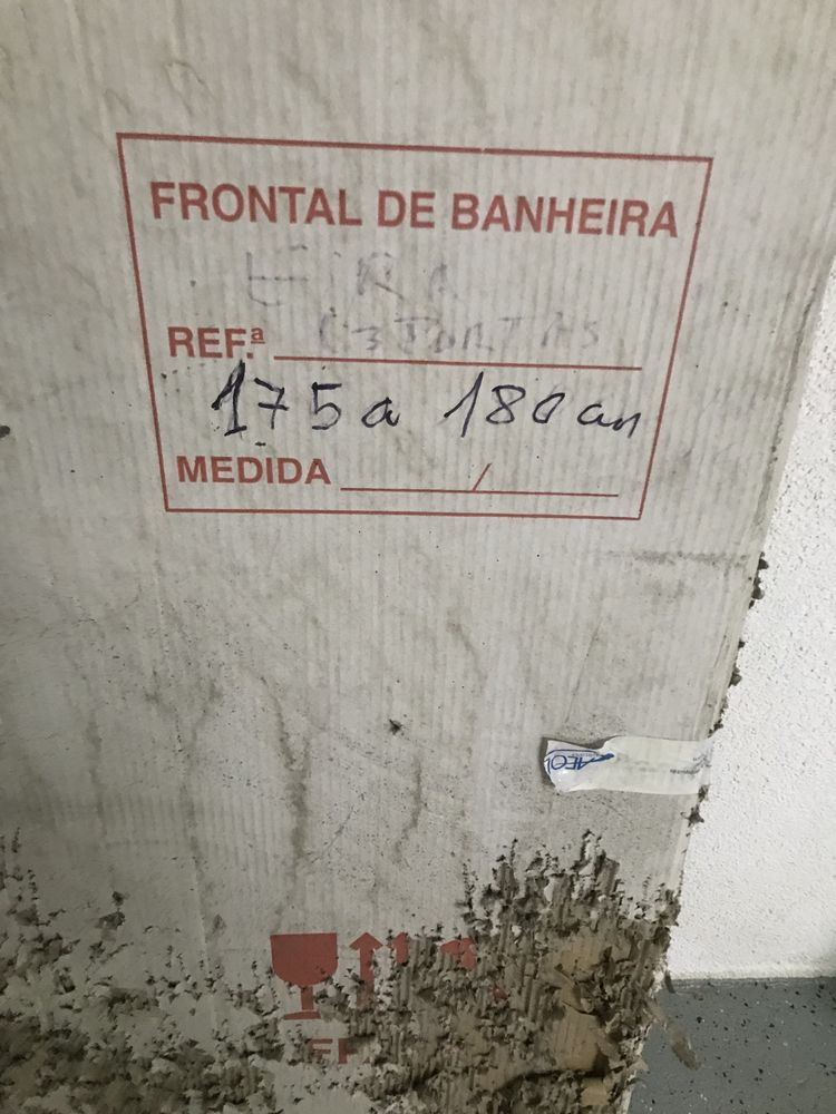 Frontal de banheira