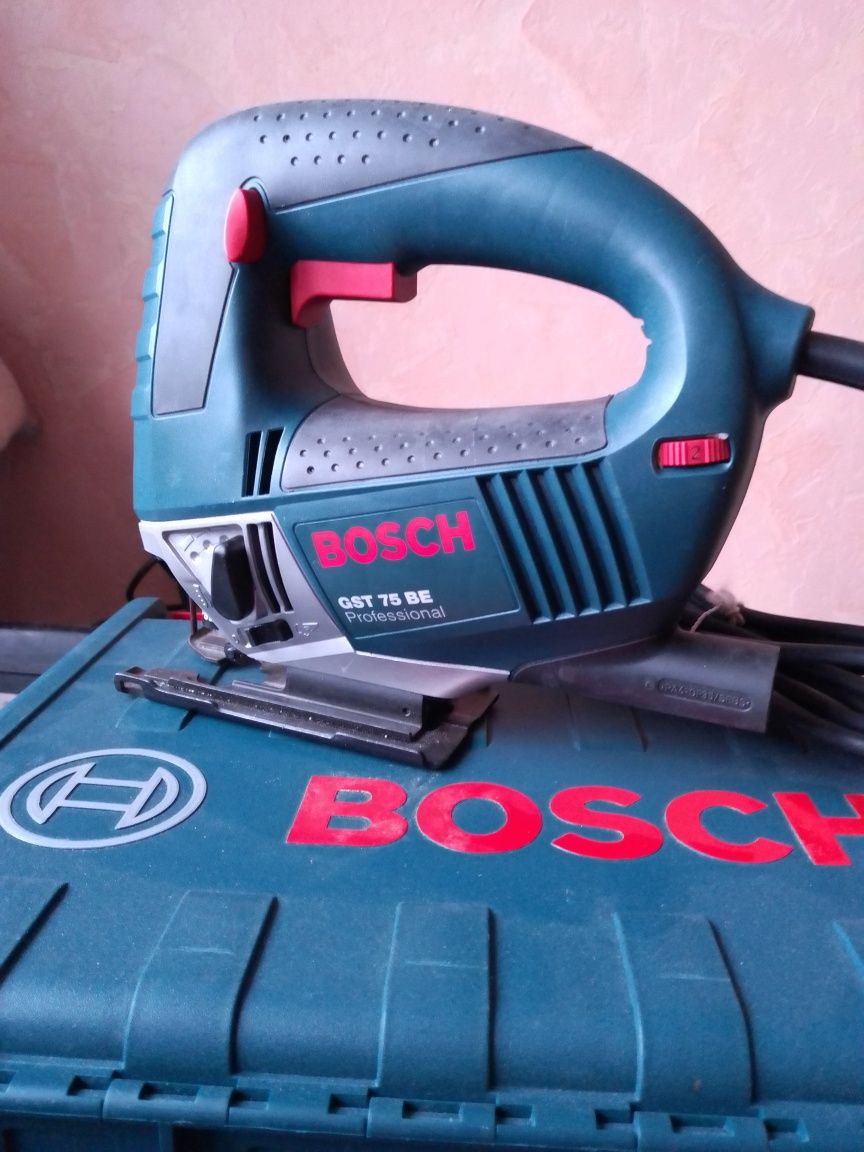 Лобзик bosch gst 75 be