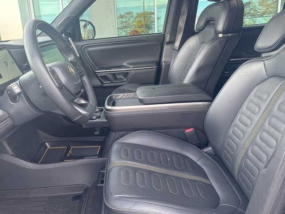 Rivian R1S Adventure Quad Motor      2023