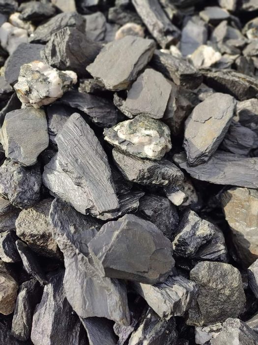 Kora kamienna, granit , kamienie ogrodowe
