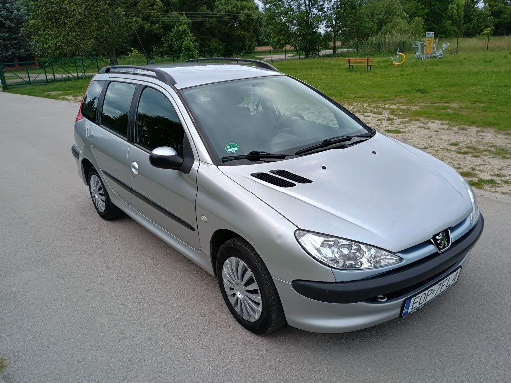 Peugeot 206 SW 1.4 benzyna 2004 rok klimatyzacja sprowadzony zarejestr