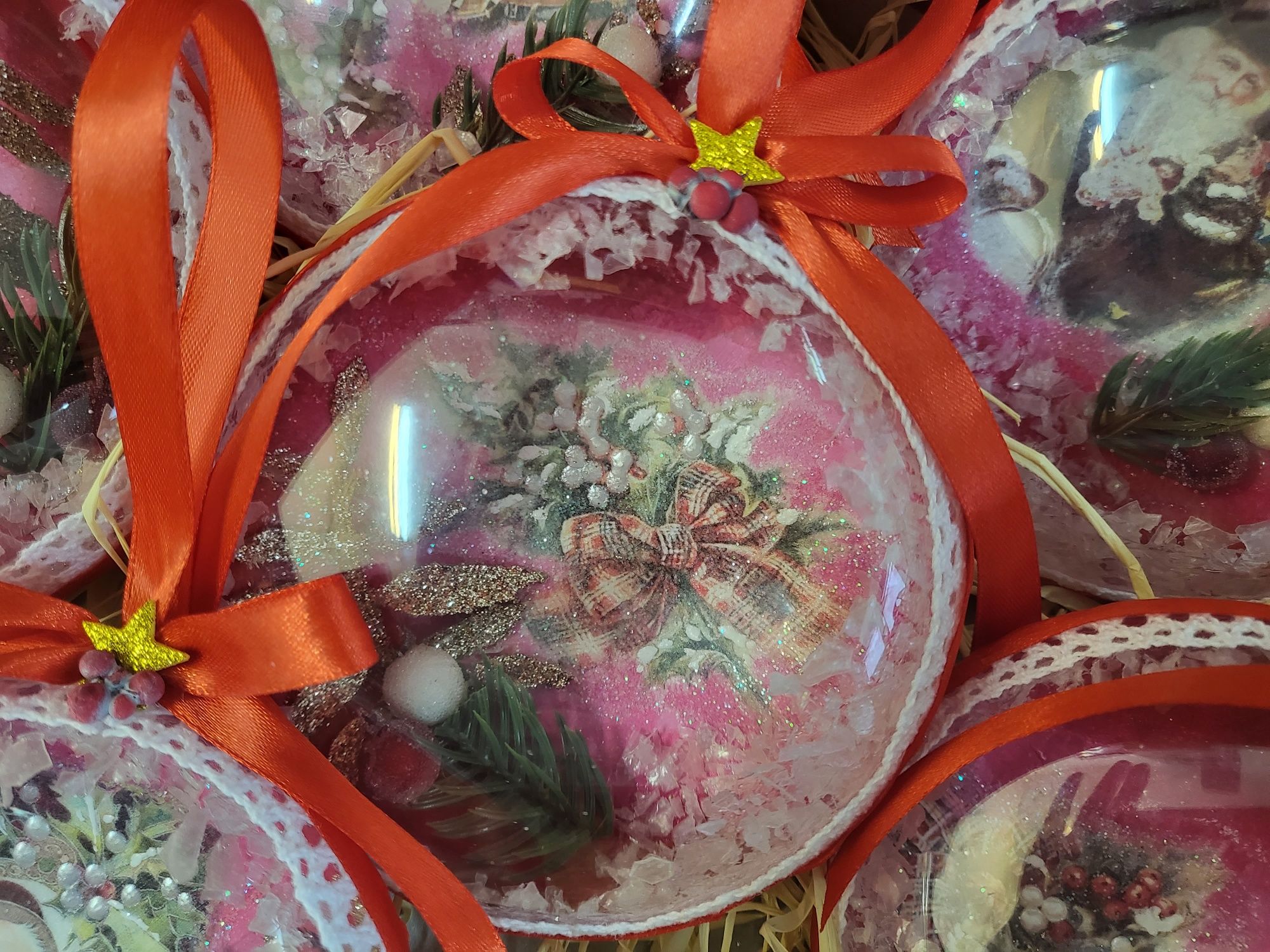 Bombki decoupage, prezent, święta