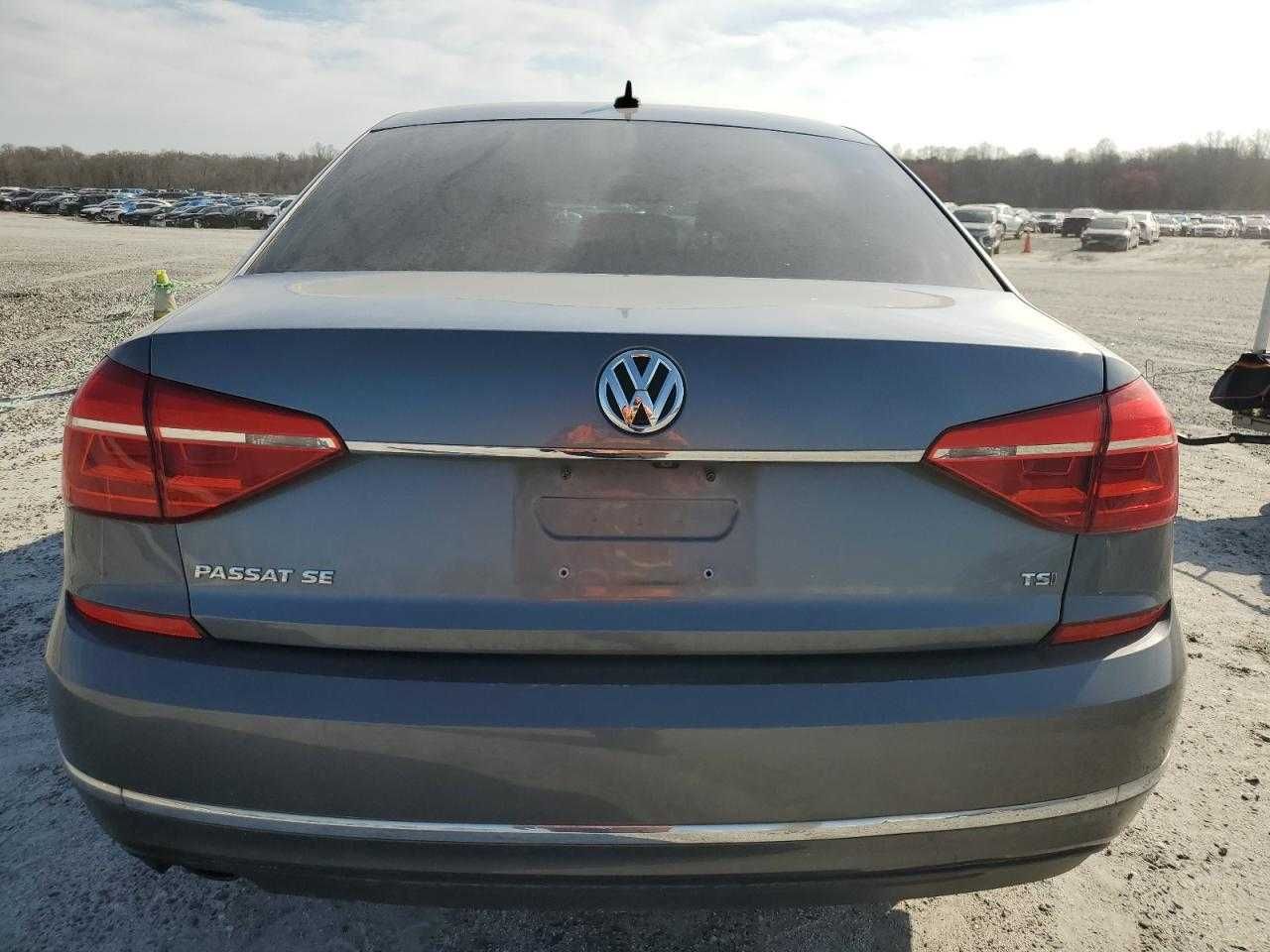 2016 Volkswagen Passat Se